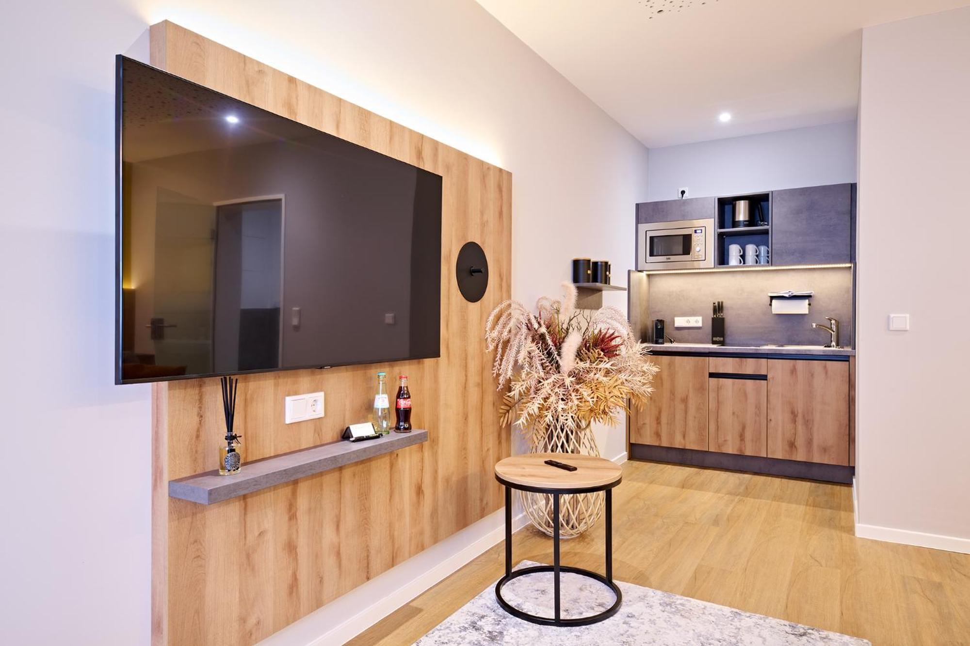 נירנברג Xzllenz Traum Studio-Apartment, Frei-Parken, U-Bahn, Kueche מראה חיצוני תמונה