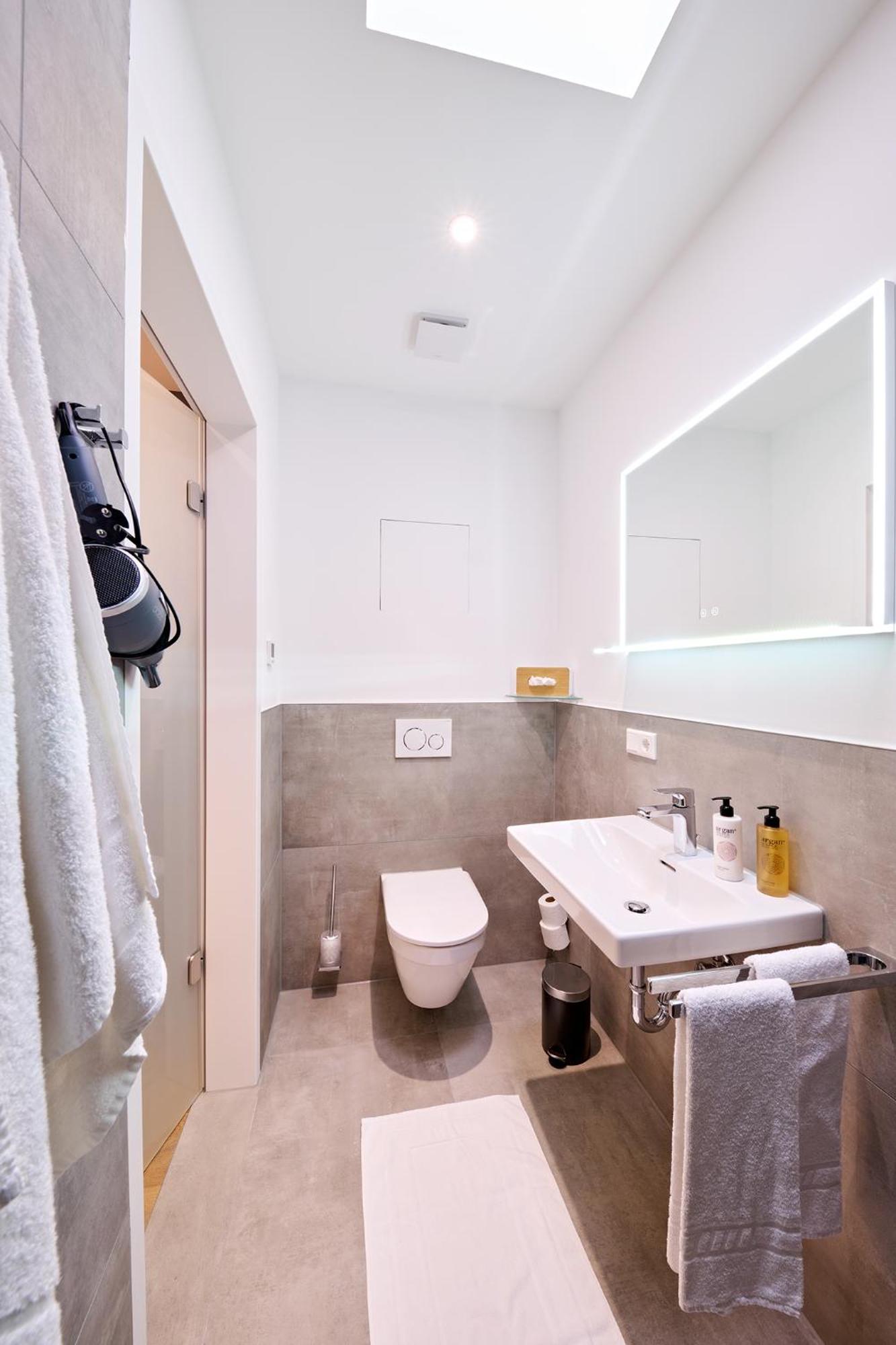 נירנברג Xzllenz Traum Studio-Apartment, Frei-Parken, U-Bahn, Kueche מראה חיצוני תמונה
